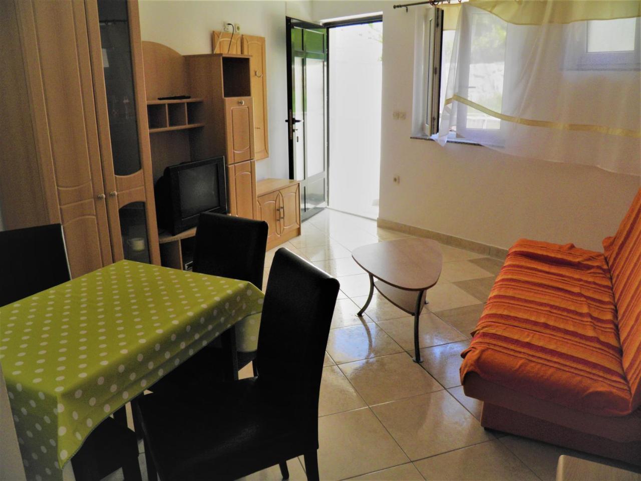 Apartments Pintar Zarok Baška Buitenkant foto